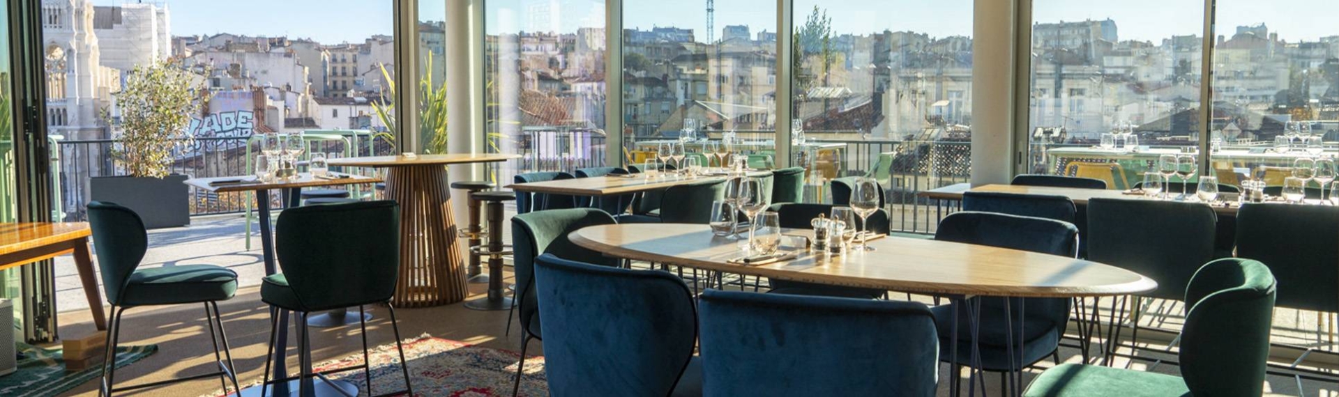 Repas de groupe - Les Réformés Rooftop - Privatisation restaurant Marseille